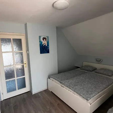 Tieff Apartmanhaz Balatonmariafuerdo Hullamtelep Balatonkeresztúr