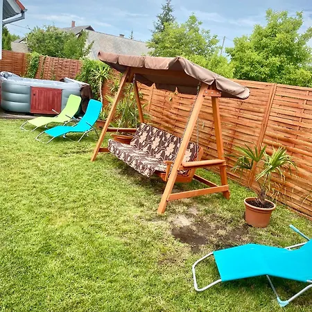 Tieff Apartmanhaz Balatonmariafuerdo Hullamtelep * Balatonkeresztur