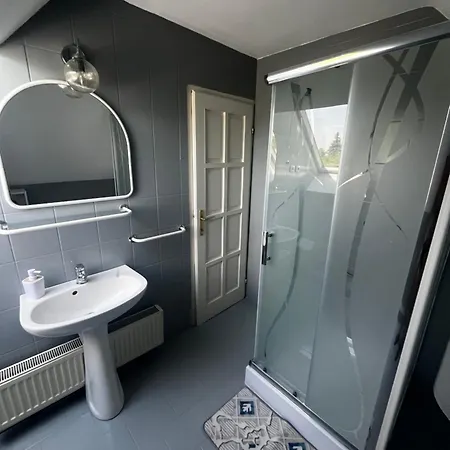 Tieff Apartmanhaz Balatonmariafuerdo Hullamtelep Vakantiehuis
