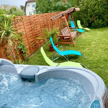 Tieff Apartmanhaz Balatonmariafuerdo Hullamtelep Σπίτι διακοπών Balatonkeresztúr