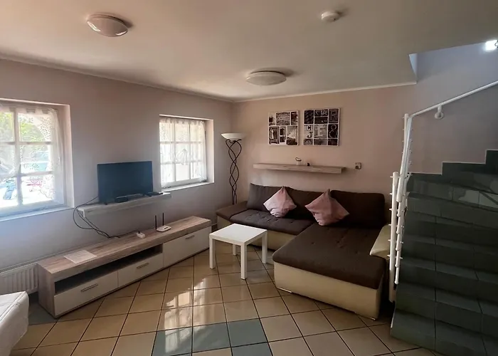 Tieff Apartmanhaz Balatonmariafuerdo Hullamtelep *