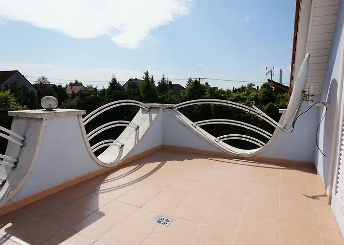 Tieff Apartmanhaz Balatonmariafuerdo Hullamtelep Dom wakacyjny Balatonkeresztúr