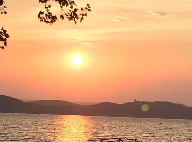Tieff Apartmanhaz Balatonmariafuerdo Hullamtelep *